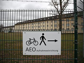 Das Ankerzentrum in Bamberg ist seit seiner Einrichtung im Jahr 2015 umstritten. Doch die Konzentration von Flüchtlingen in Bamberg hat offenbar auch Vorteile. Das Jobcenter Bamberg verzeichnet eine hohe Vermittlungsquote. Gastronomie und der Logistik profitieren davon.   Foto: dpa