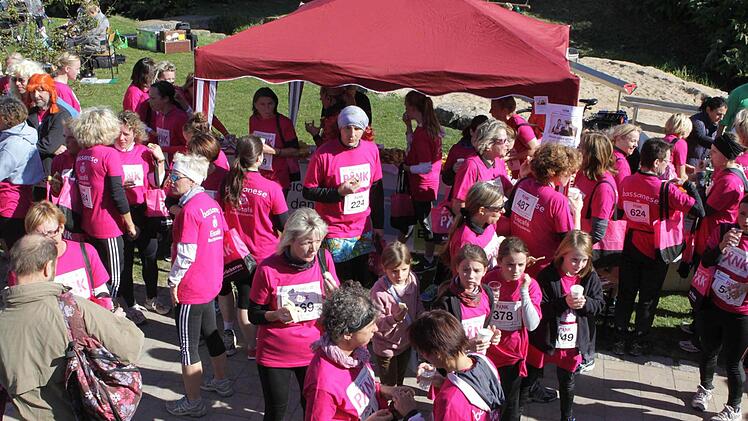 Bananen und Rhöner Apfel, willkommene Stärkung im Ziel für alle Damen. Foto: Thomas Dill