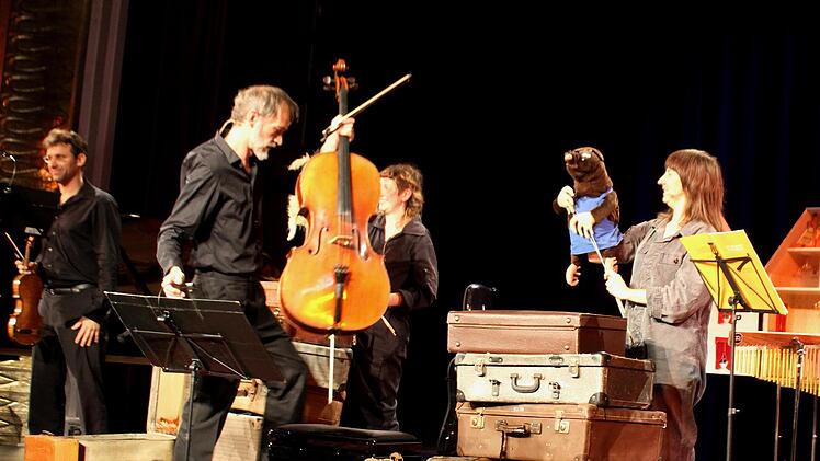 Mit dem Education Projekt und der Puppenphilharmonie ist es gelungen, Kinder für Klassik zu begeistern.