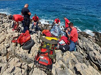 Gollhofen: Dramatische Rettungsaktion in Kroatien - Vier M&auml;nner erleiden Schiffbruch in Sturm