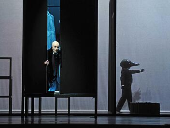 Probenszene aus "The Raven" mit Verena Usemann Foto: Andrea Kremper