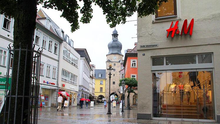 Die H&M-Filiale in der Coburger Spitalgasse wird erweitert. Foto: Jochen Berger
