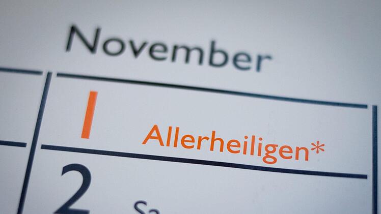 Warum haben an Feiertagen wie Allerheiligen auch Menschen frei, die gar nicht an Gott glauben?  Kann das gerecht sein? Symbolfoto: hristian Charisius/dpa