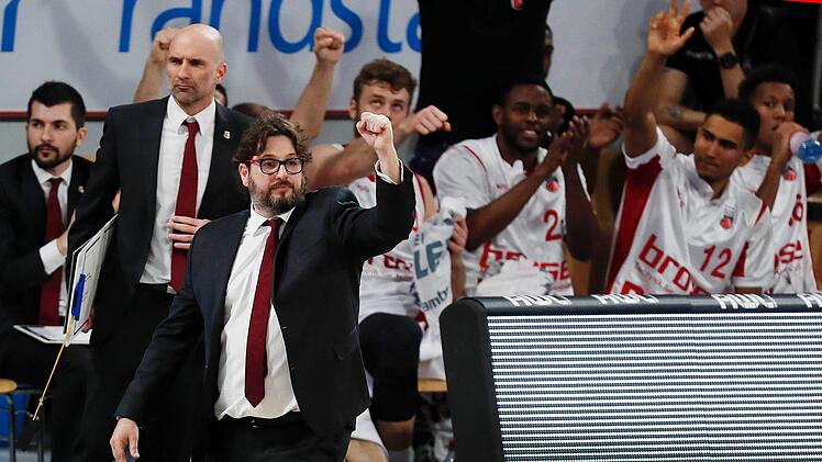 Trainer Andrea Trinchieri