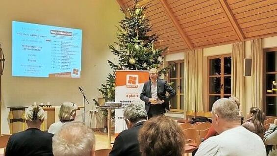 German Hacker erkl&auml;rte beim Auftakt, wie die Zukunft mit der SPD aussehen soll.  Foto: Claudia Belzer