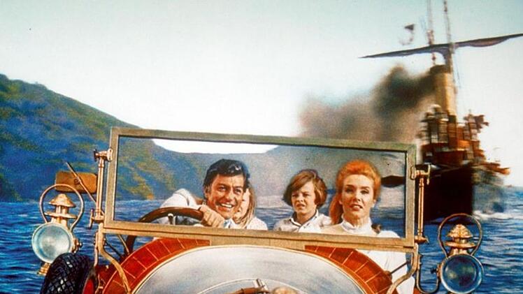 In vielen Ländern ein Weihnachtsfilm-Klassiker: Im Fantasy-Musical "Tschitti Tschitti Bäng Bäng" (1968) spielte Dick van Dyke die Hauptrolle.