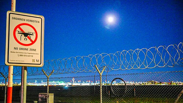 Flughafen München stellt wegen möglicher Drohnen Betrieb ein