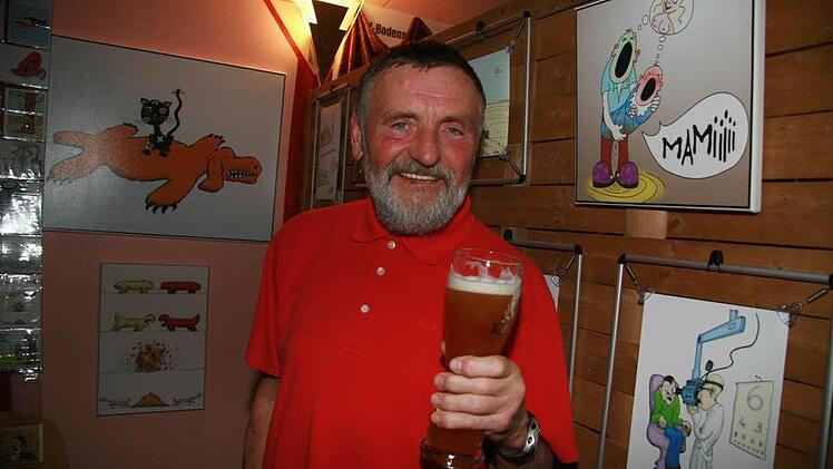 Alois Kuhn saß wegen seiner Karikaturen sogar in der DDR im Gefängnis. In Stammbach fühlt sich der nunmehr 72-Jährige wohl.