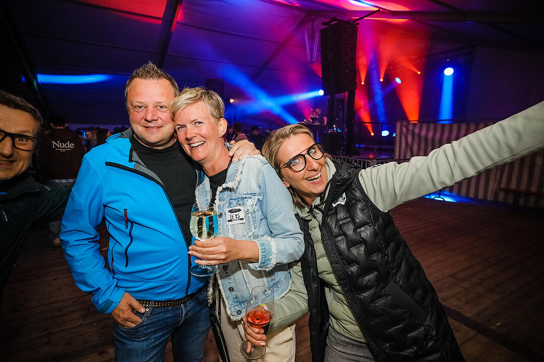 Weinfest Opening Party mit DJ Matze und Franky