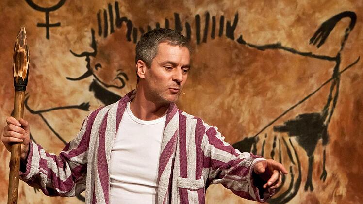 Reichlich Beifall erhielt Raúl Gonzalez bei seinem Gastspiel im Coburger Kongresshaus. Foto: Jochen Berger