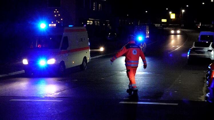 Brand in Abschiebehaftanstalt Hof - Rettungsdienst rückt mit Großaufgebot an
