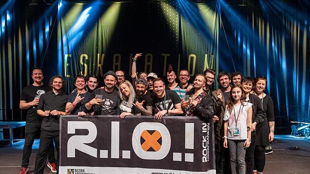 Die teilnehmenden Bands beim Finale der R.I.O.!-Clubtour in der Freiheitshalle in Hof Foto: Jochen Bake