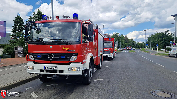 Bamberg: Rauchentwicklung am Klinikum - Brandmeldeanlage löst Feuerwehreinsatz aus