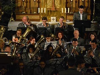 Musikverein Stangenroth beim weihnachtlichen Konzert. Foto: Björn Hein