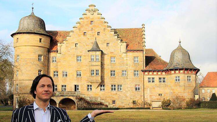 Ein Schloss, serviert auf einem Silbertablett? So etwas gibt es nur im Märchen.  Foto: Diana Fuchs