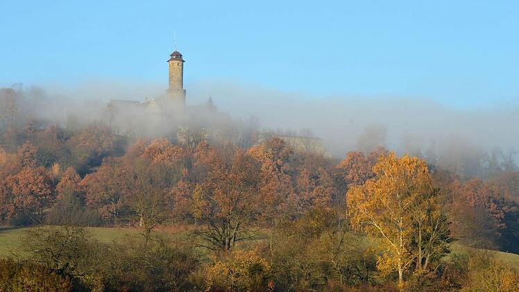 So schöne Tage wie zuletzt Anfang November gab es 2014 nicht allzu viele. Trotz extrem milder Temperaturen dominierten in Bamberg häufig die Wolken.   Foto: Ronald Rinklef