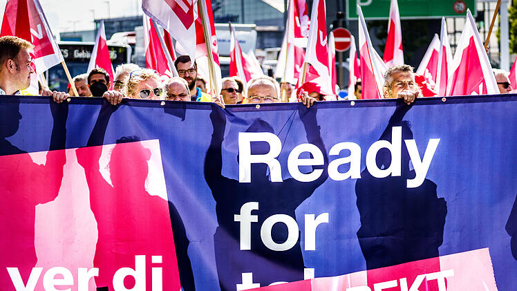 Verdi-Warnstreik bei Lufthansa - Frankfurt/Main