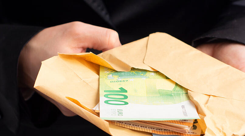 Bargeld, Kuvert, Euro, Betrugsmasche, &Uuml;bergabe