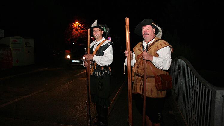 Die Musketiere der Stadtwache schossen Salut.