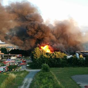 In Marktzeuln ist es in einer Kart-Bahn zu einer Verpuffung gekommen. Ein Mann wurde schwer verletzt.