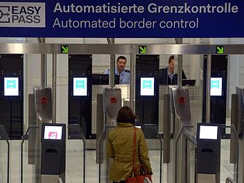 Automatisierte Passkontrolle am Düsseldorfer Airport