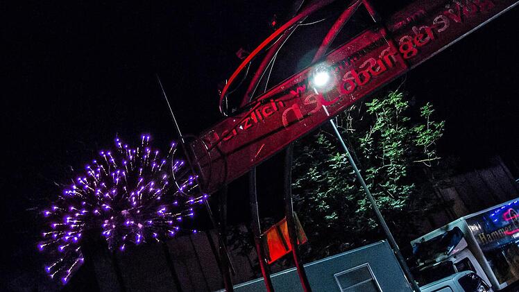 Coburg im Zeichen des 417. Vogelschießens auf dem Anger: Eröffnungs-FeuerwerkFoto: Jochen Berger