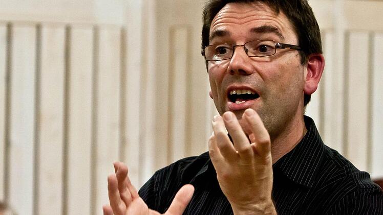 Markus Heunisch ist seit 1995 Kantor an der Stadtkirche St. Georg in Neustadt.Foto: Jochen Berger