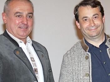 Der Pr&auml;sident des Bayerischen Waldbesitzerverbandes, Josef Ziegler (rechts), mit WBV-Vorsitzendem Robert H&uuml;mmer Foto: G. V&ouml;lk