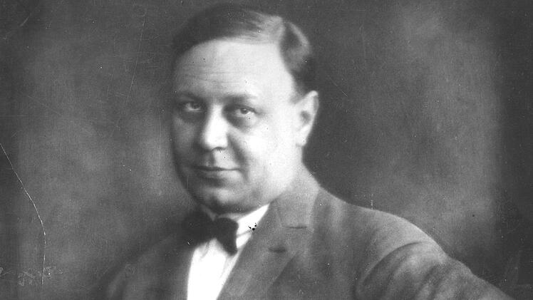 Den allerersten Oscar &uuml;berhaupt bekam ein Deutscher: Der Schauspieler Emil Jannings gewann ihn 1929 f&uuml;r seine Rollen in den Stummfilmen "Der Weg allen Fleisches" und "Sein letzter Befehl".
