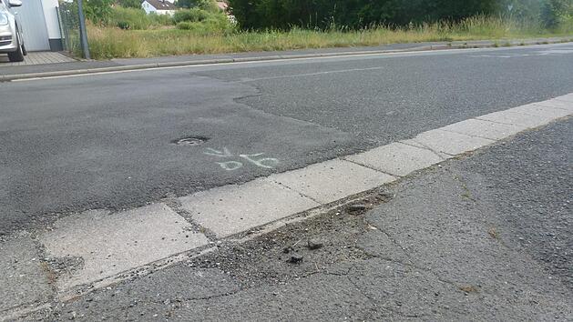 Sch&auml;den in der K&ouml;hlerstra&szlig;e in ZeckernFotos: Thomas Sch&ouml;bel