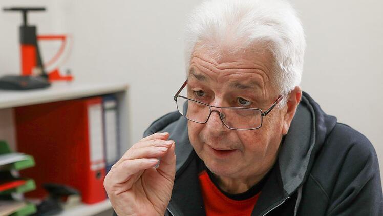 Obermeister Norbert Liebig hofft auf ein wieder größer werdendes Interesse am Beruf des Metzgers.  Fotos: Barbara Herbst