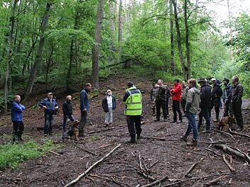 Der traditionelle Waldbegang fand in Sulzthal am Wochenende statt. Foto: Hilmar Ruppert