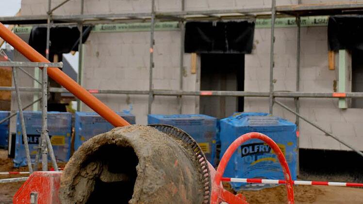 Ein neues Baugebiet soll in Stangenroth entstehen. Foto: Jens Schierenbeck/dpa