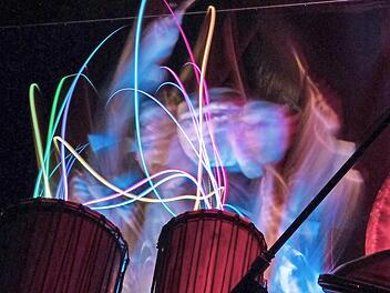 Ein Spektakel aus Rhythmen und Licht erwartet die Besucher am 8. Oktober auf Burg Rabenstein.