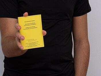 Landkreis Bad Kissingen: Hat dein Kind alle nötigen Impfungen? Gesundheitsamt kontrolliert Impfpass