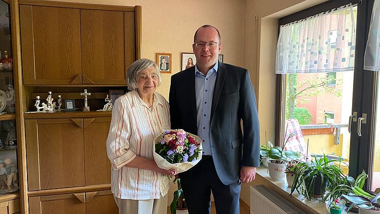 Stein: B&uuml;rgerin feiert 100. Geburtstag - wie sie sich fit h&auml;lt