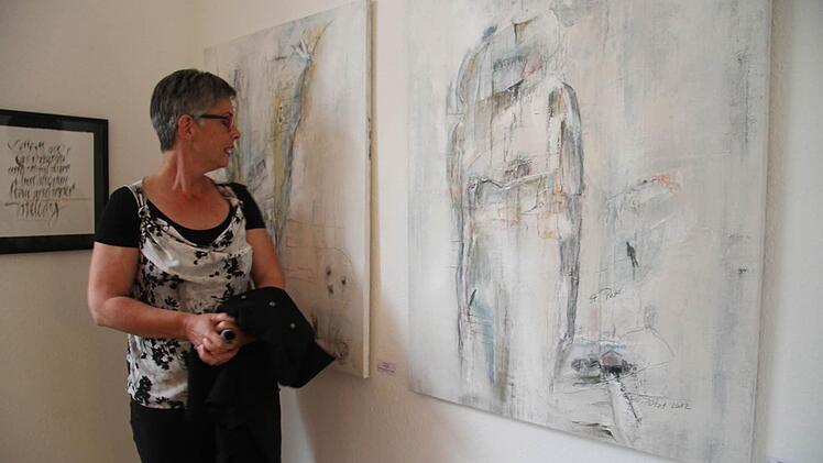 Künstlerin Elisabeth Pötzl hat sich von Borkum und St. Peter inspirieren lassen.