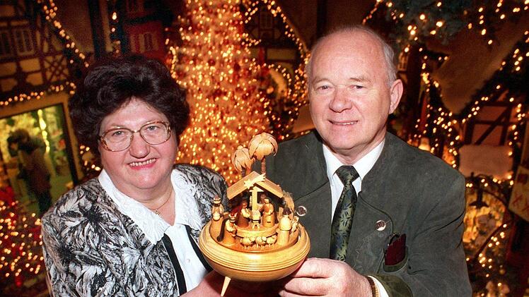 Bayern, Rothenburg ob der Tauber: Die vor allem für ihre Weihnachtsartikel bekannte Unternehmerin Käthe Wohlfahrt ist tot. Foto: Claus Felix/dpa