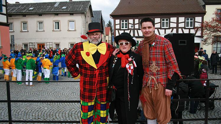 Rudi Wacker, Anneliese Saam und Tobias Roppelt oblag die Aufgabe, die schönsten Gruppen auszuwählen