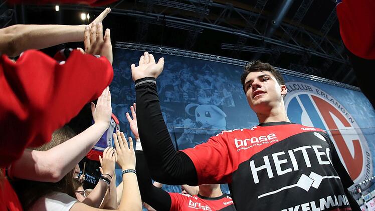 Der Münchner Benedikt Kellner spielte von 2016 bis 2018 für den HSC Coburg, wechselte vor dieser Spielzeit zum HC Erlangen. Foto: Sportfoto Zink