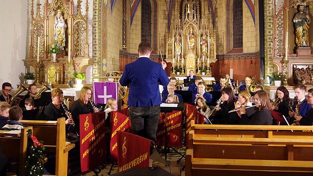 Ein Erlebnis war das &bdquo;Konzert der Besinnlichkeit&ldquo; des Musikvereins Neukenroth.
