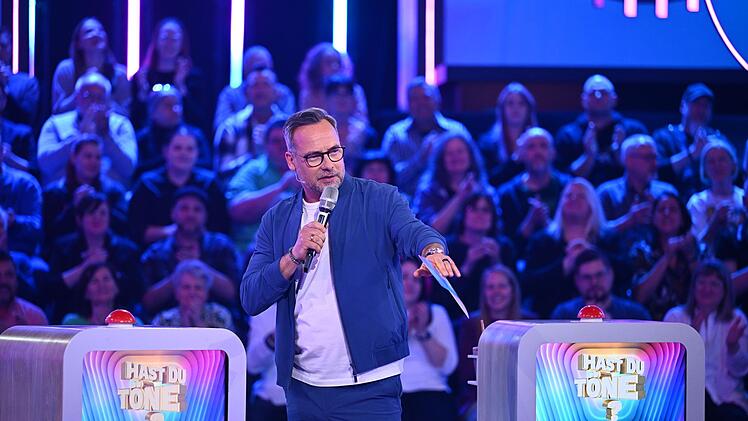 Auch wenn es anders aussieht: Moderator Matthias Opdenhövel singt eher ungern.