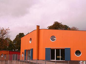 Die Architektur des Sinnberg-Kindergartens und des Kinderhorts ist einem Schiff nachempfunden