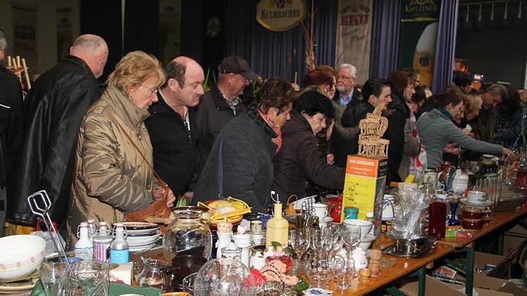 Lions-Flohmarkt in der Mönchshofhalle in Kulmbach Foto: Sonja Adam