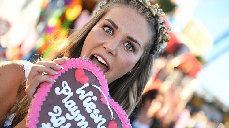 Julia Prokopy ist die Nachfolgerin von Partizia Dinkel. Die Mittelfränkin ist "Wiesn-Playmate 2018". Foto: Felix Hörhager/dpa