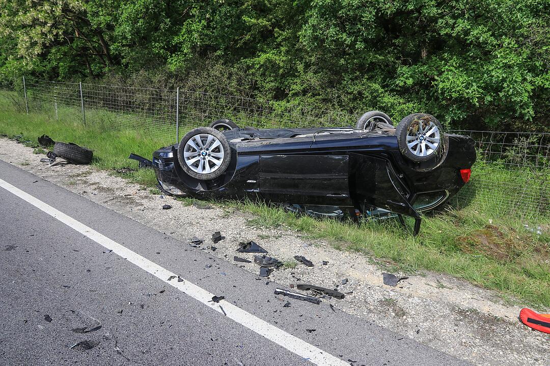 Crash mit Gegenverkehr – vier Menschen bei Strullendorf verletzt