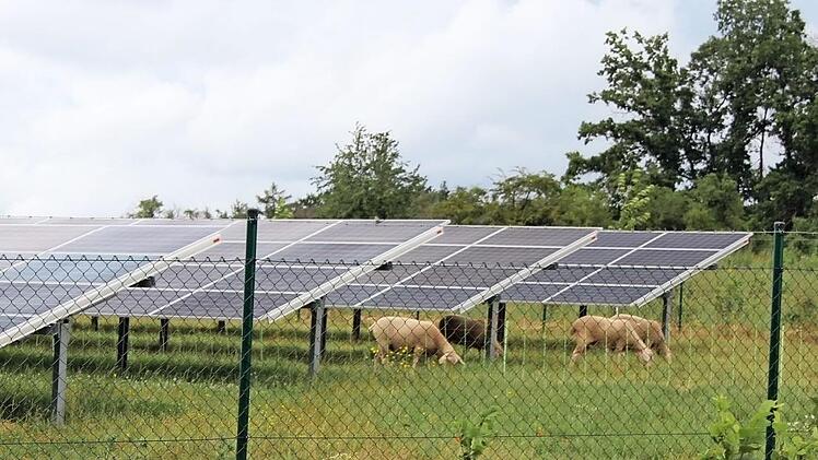 Südlich der A3 bei Weingartsgreuth steht bereits eine Photovoltaikanlage. Bei Lonnerstadt ist die nächste geplant.