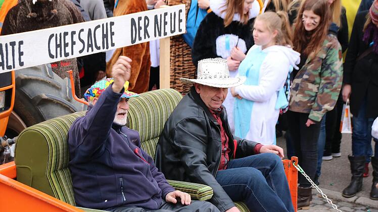 Faschingsumzug in Poppenlauer  Foto: Thomas Malz