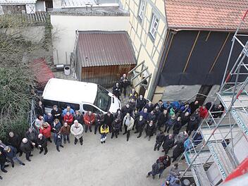 Im Januar 2019 werden die ersten Senioren in die neue  Wohnanlage der  städtischen Pfründnerstiftung einziehen.   Gestern  war Richtfest in der Bamberger Straße. Fotos: Ekkehard Roepert
