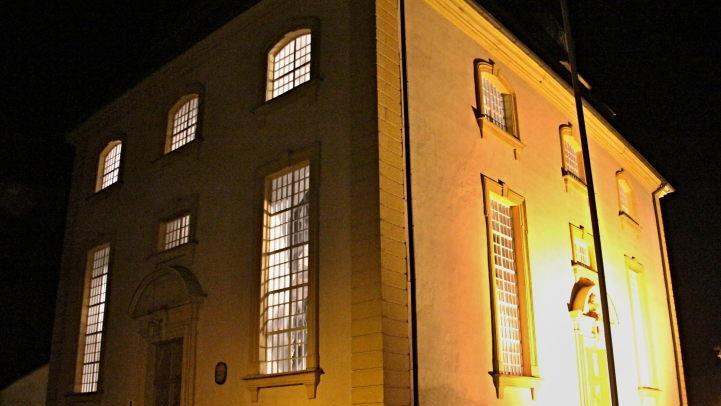 Angestrahlt und beleuchtet. Die evangelische Kirche MaroldsweisachHelmut Will